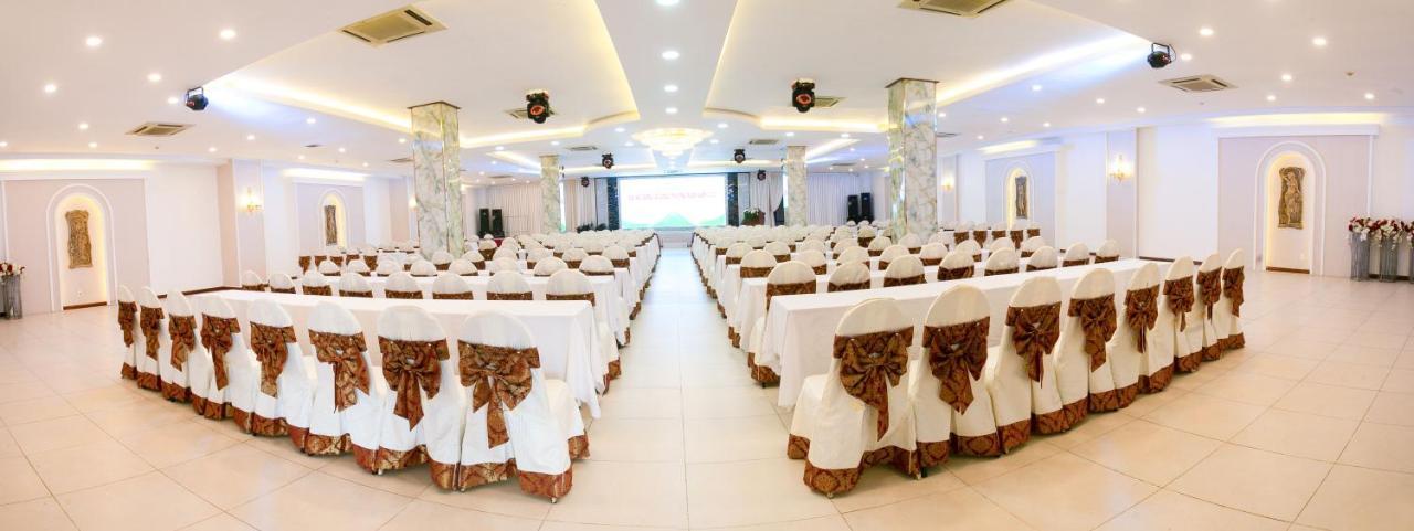 Tre Xanh Hotel Pleiku Bagian luar foto
